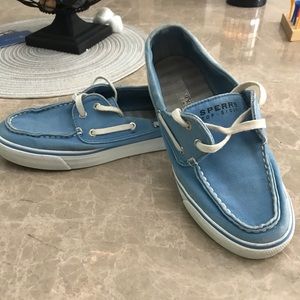🦋 SOLD. Sperry Top Sider Size 6. SOLD